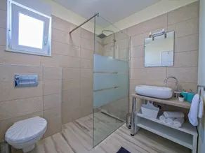 Ganz Neue 2019 Villa mit Pool,Grill,WiFi,Geschirrspüler,Waschmaschine - Image 2