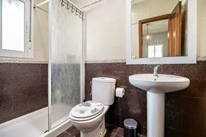Casa de vacaciones 'Villa Jero' con piscina privada, terraza privada y aire acondicionado - Image 3