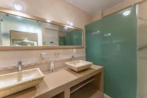 Amazing Caribbean ocean view 4br. right on the beach - Image 3
