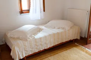 Elise Cottage  In Heavenly Mani - Image 2