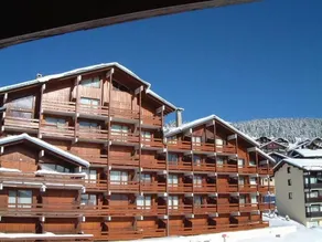 150m from ski slopes, 1st floor, view ski slopes, balcony, tv, ski locker, 24m², Les Saisies - Image 5