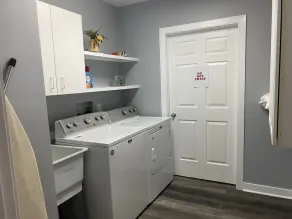 Short Term & Long Term Rental Dogs Allowed Upon Approval - Image 2