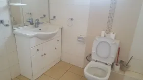 Ejecutivo de 3 habitaciones amuebladas con buen gusto más dsq - Image 3