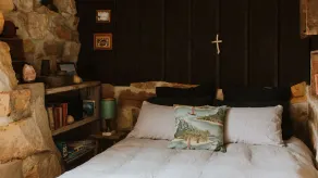 The Little Black Shack - Image 4