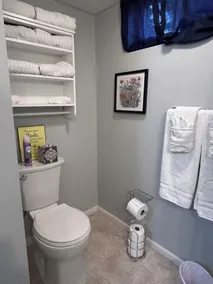 Sunny Days! Room for everyone and Pet-Friendly! - Image 4
