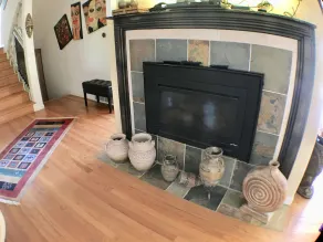 Super Clean 2BR Unit Located Near Downtown & Shopping Mall - Image 2