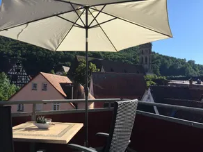Appartement au coeur de la vieille ville historique, terrasse sur le toit de la cour, superbe vue - Image 5