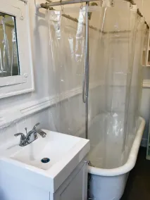 Delightful Apt Close to Path. Free Parking. 30 min to NYC/World Cup - Image 2