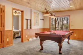 Lodge \"Snowcap\" de 7 chambres; Système de son, foyers et bain à remous à gaz jumeaux, table de billard - Image 2