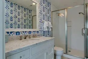 Private designer home “Maison Blanc\": ICW-Figure 8: sleeps 10. Amazing views! - Image 3