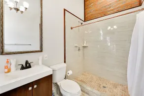 NÆSTE FRANSK KVARTAL - 4 Bdrm Hjem, parkering udenfor, sikreste kvarter - Image 3