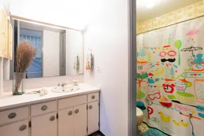 Beautiful and by the Beach - as Affordable as it Gets! - Image 3