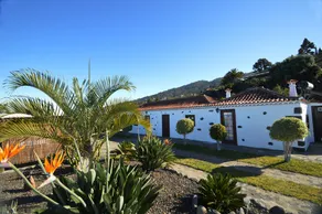 House with private pool, sea views and WI-FI in Tijarafe, La Palma - Image 5