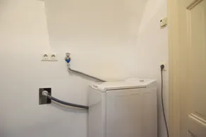 Appartement neuf et de haute qualité, central et moderne de style Art Nouveau - Image 3