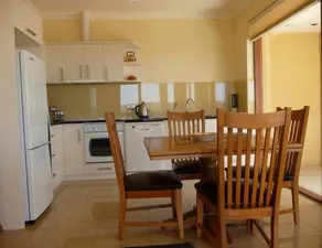 Omaroo Apartment - Image 3