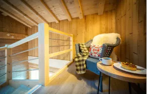 Spacious, modern 2-14 person chalet with HOT TUB, SAUNA and HOME CINEMA room - Image 2