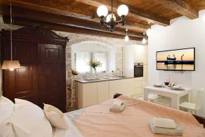 Turrium heritage apartment con patio e camino  fronte mare - Image 5