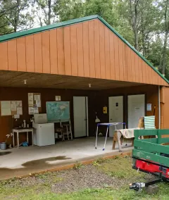 Morning Glory Camping Pod for 2 in Woodland Campground - Image 4
