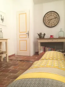Charming Provencal stone house with roof terrace and fantastic distant view - Image 2