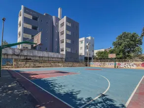 Deluxe City - Image 4