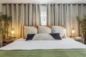 Keyless, KING bd, WIFI, desk, Fox River Bike Trail, near MetraTrain - Image 5