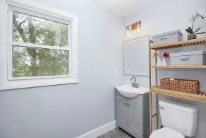 Casa Ella – Near Kings Mountain Park – Sleeps 6 - Image 3