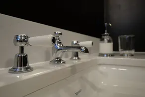 Boutique Charme Apartments 5 - Image 3