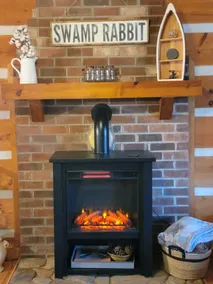Remote, Modern, Cozy Cabin on 12 acres; Only 2.5 Miles from Traveler's Rest! - Image 4
