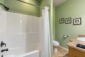 6 Bed/4 Bath Lake House with Access to Pool, Boat Slips and Boat Rental - Image 2
