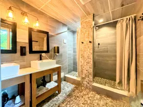 Waterfront Adults Only Private Cabin Sleep 4 - Image 3