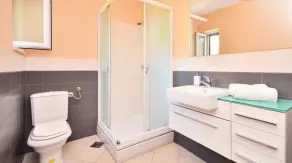 House Ivan - Image 3