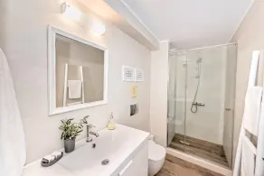 Apithano Heated pool on demand - Image 3