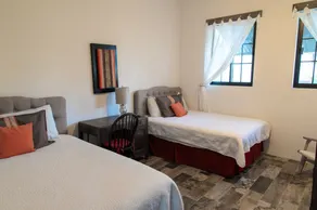 Casa bonita com 2 quartos e vista para o mar perto da praia - Image 4