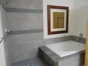 Oberste Etage, zu den Skipisten und zum Flusslaufdorf, 4 Hauptschlafzimmer, Ausstattung - Image 5