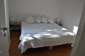 2 cama casa renovada tradicional com vistas panorâmicas sobre o mar em Kioni, Ithaca - Image 3