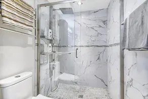 Charming and Luxurious 2BR+1Bath Guest Suite - Image 5