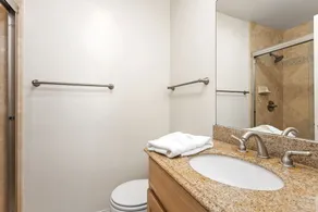 2BR Oceanfront Condo - Private Balcony - Spacious - Image 3