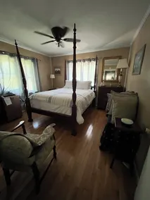Southern Home -Tranquility and Seclusion        4 Bed 2 Baths - Image 4