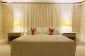¡El hogar de un surfista lejos de casa! Suave alrededor de los bordes, acogedor y playero - Image 4