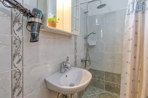 Haus Diana - Image 4