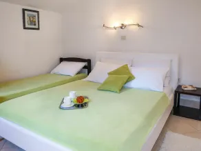 Vacation Home i Rijeka med 1 sovrum som kan rymma 5 - Image 4
