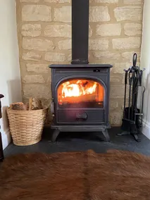 Cosy Cotswolds style cottage in a stunning location on the Lower Mill Estate - Image 3