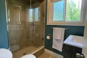 Enchanting three bedroom river front cottage - Image 3