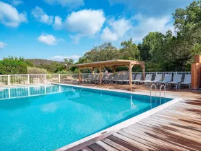 Hyggelig lejlighed i villa for 6 personer med WIFI, klimaanlæg, pool, TV og terrasse - Image 5