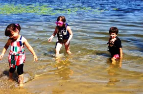 Étapes de la cabine au LAC! Charmant, petit complexe W / Sandy Beach & Great Services! - Image 3