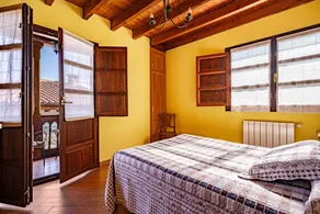 Apartamento 'Comeya' con vistas a la montaña, terraza privada y Wi-Fi - Image 5