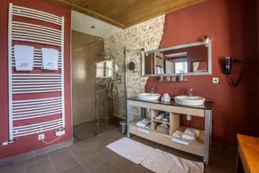 Le Relais des deux tours, Camera di charme, Piscina interna riscaldata, Sauna - Image 5
