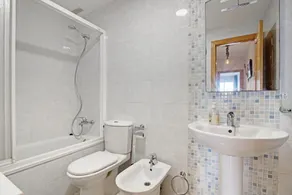 Ferienwohnung 'Casa Pera' mit privater Terrasse und WLAN - Image 4