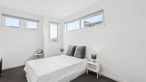 Eastern Views - Modern living with pool and table tennis. - Image 4