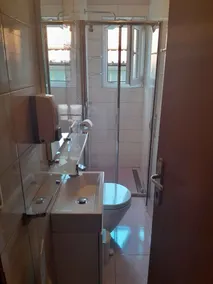 Holiday apartment with air conditioning and pool (chlorine-free electrolysis) exclusive to this apartment only - Image 4